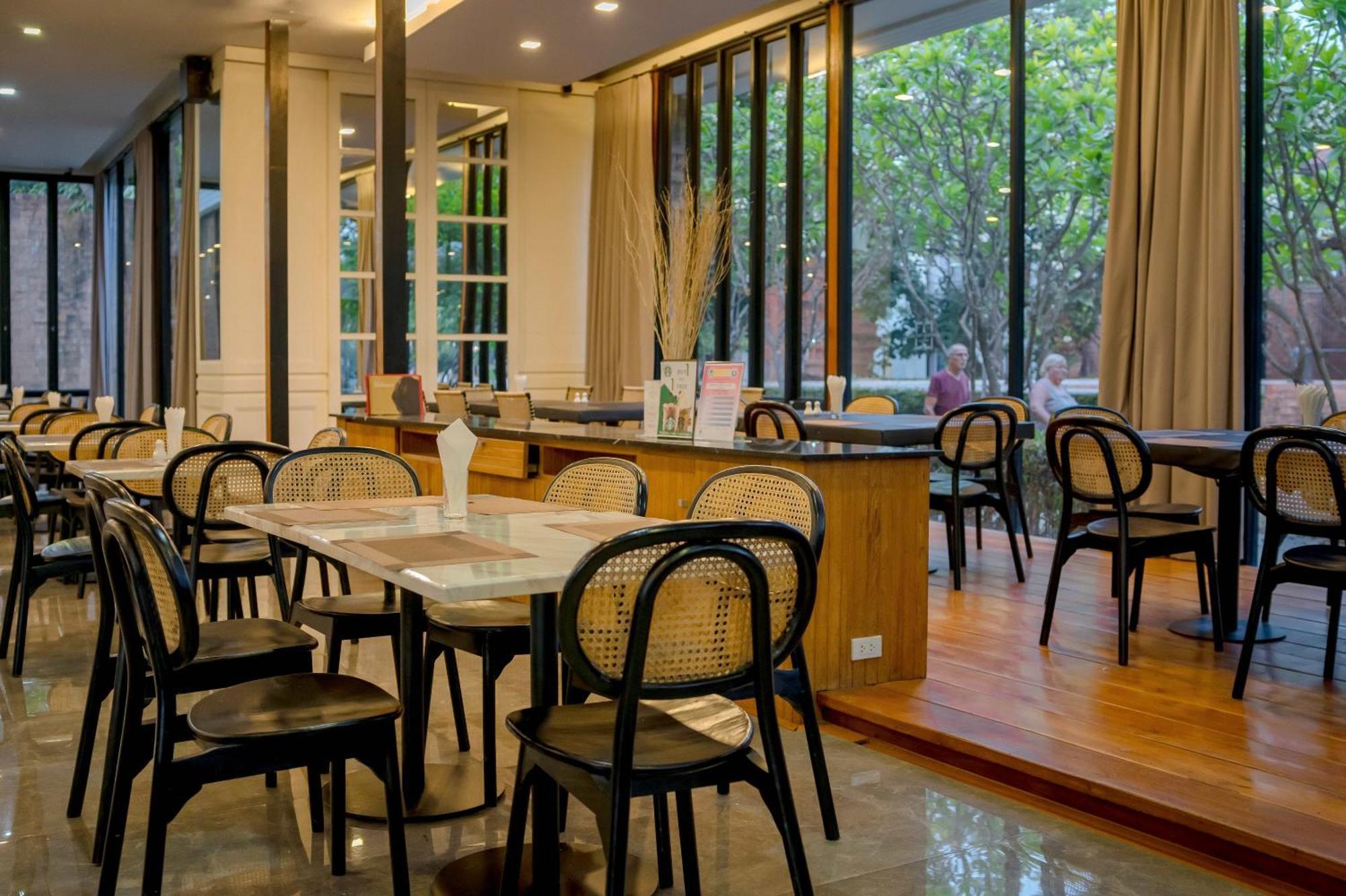 Sukhothai Treasure Resort & Spa Bagian luar foto