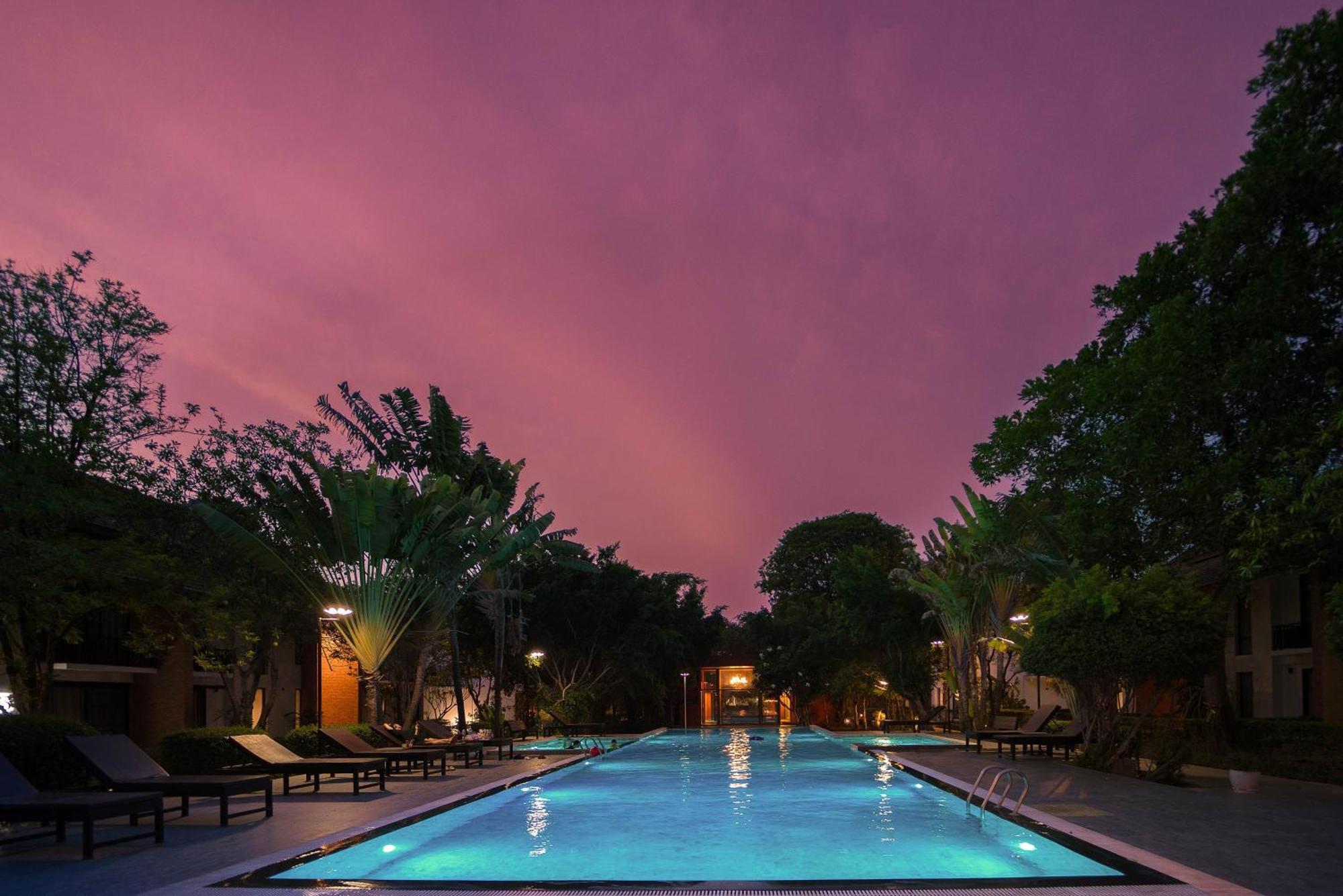 Sukhothai Treasure Resort & Spa Bagian luar foto