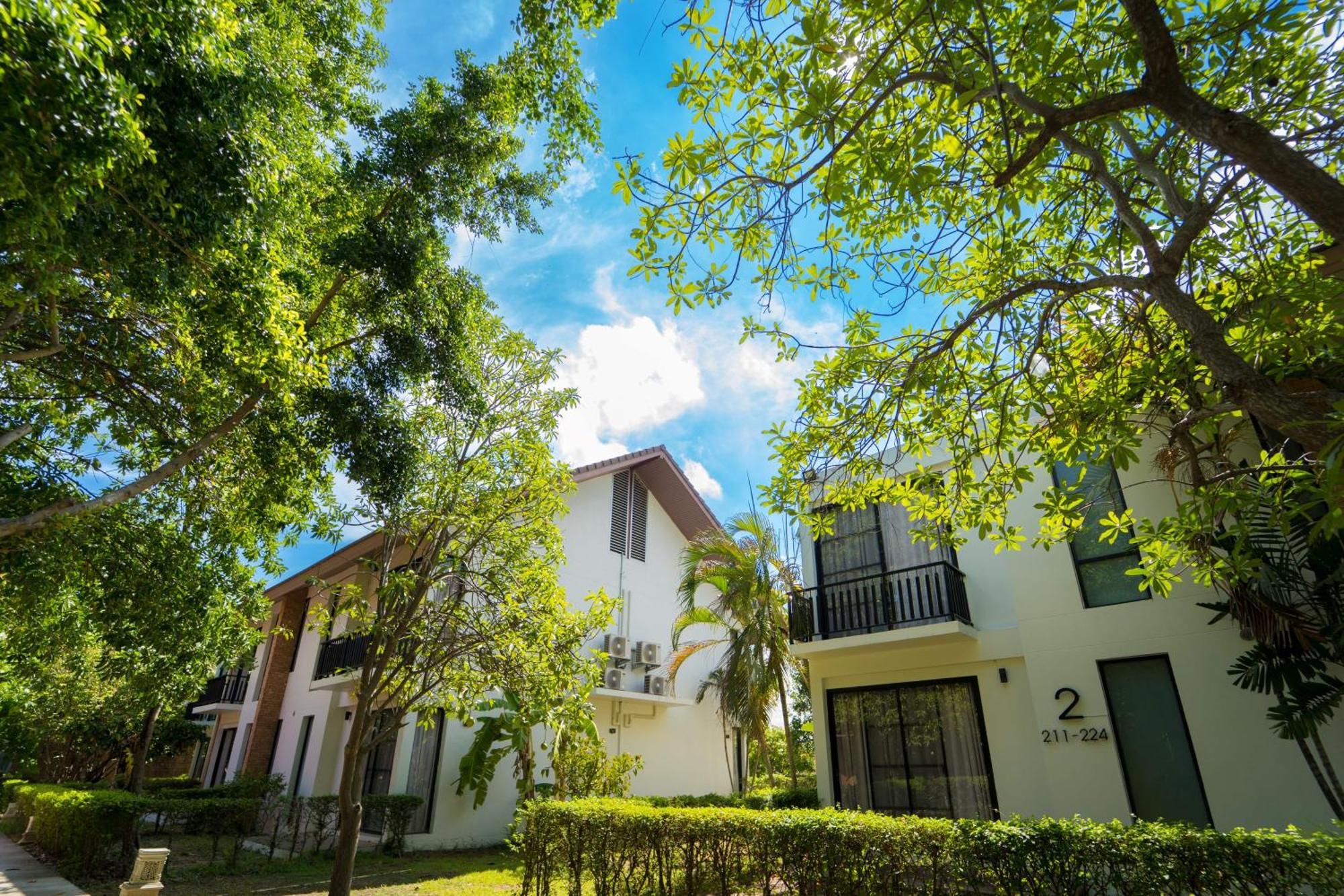 Sukhothai Treasure Resort & Spa Bagian luar foto